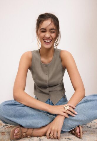 Hauts sans manches boutonnés Hauts sans manches boutonnés