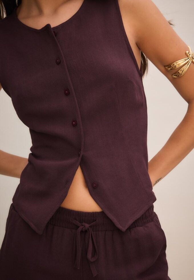 Hauts sans manches boutonnés