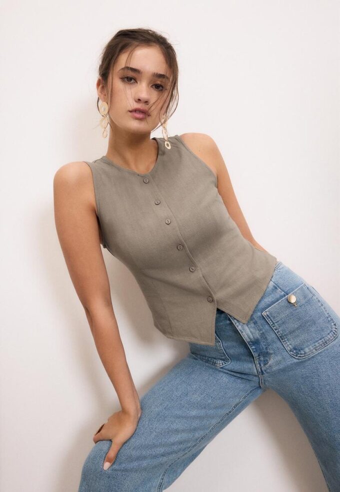 Hauts sans manches boutonnés