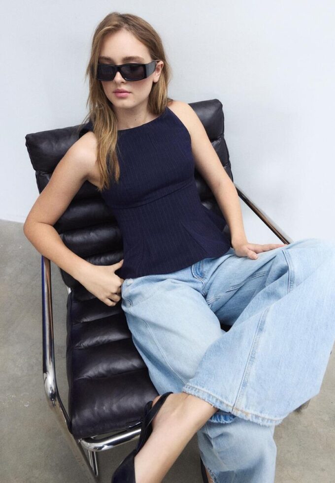 Hauts sans manches à volants rayés