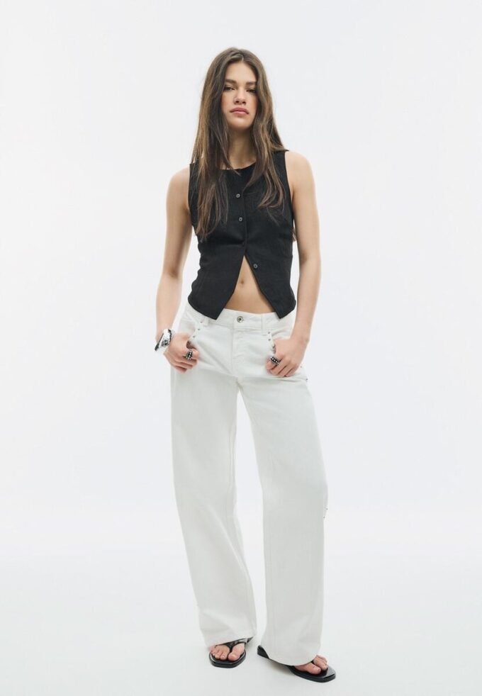 Hauts texturés à boutons