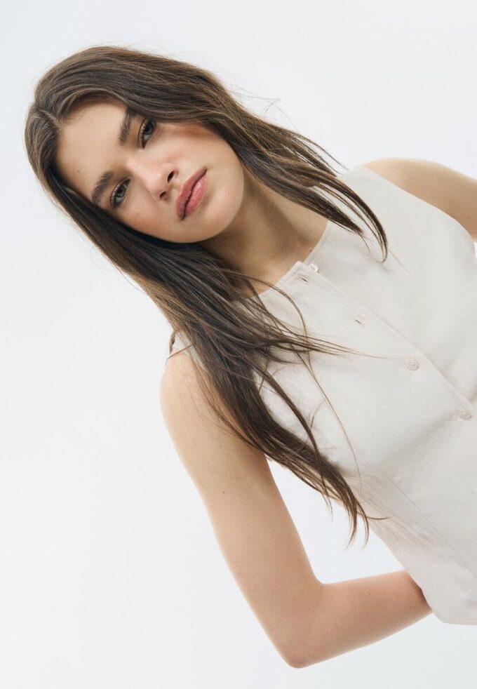 Hauts texturés à boutons