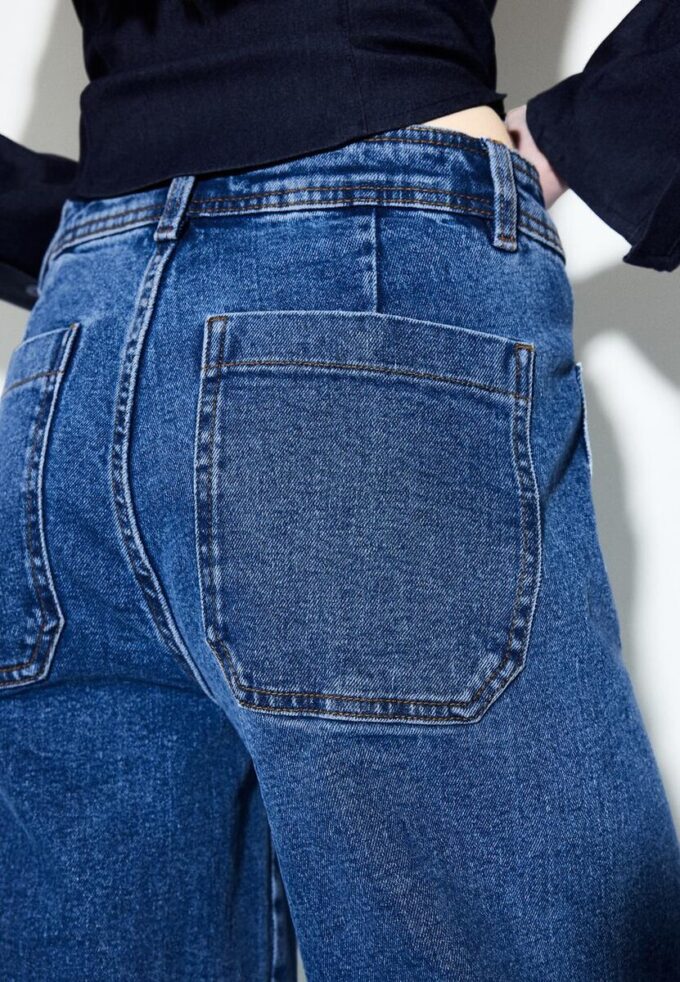 Jean à coupe droite avec poches