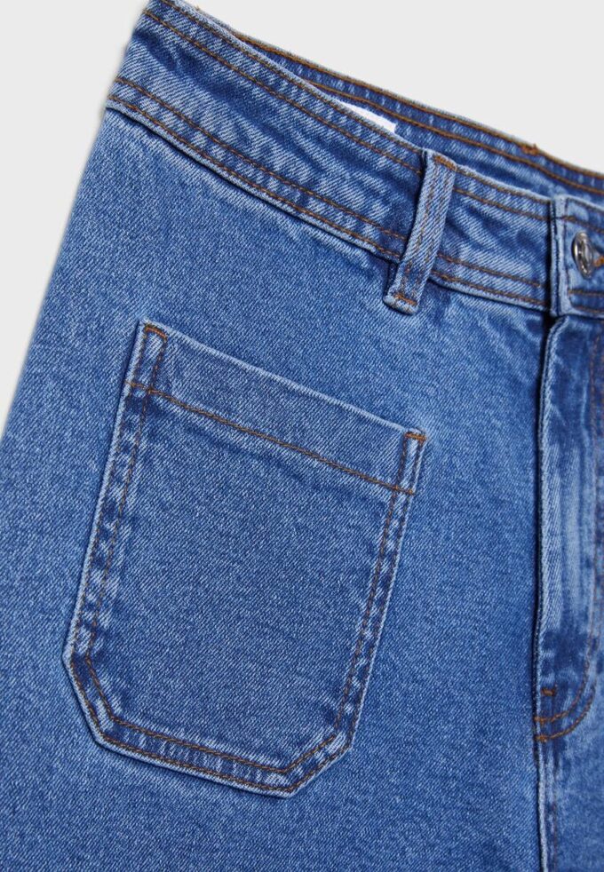 Jean à coupe droite avec poches