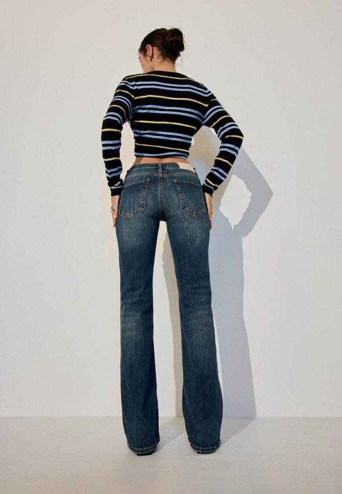 Jean slim bootcut D67