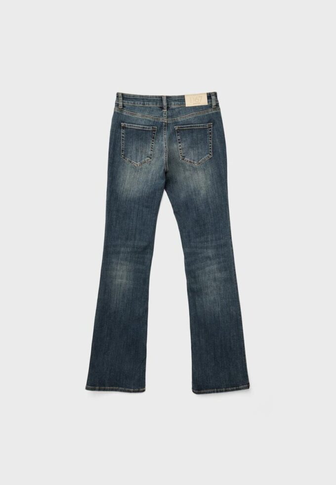 Jean slim bootcut D67