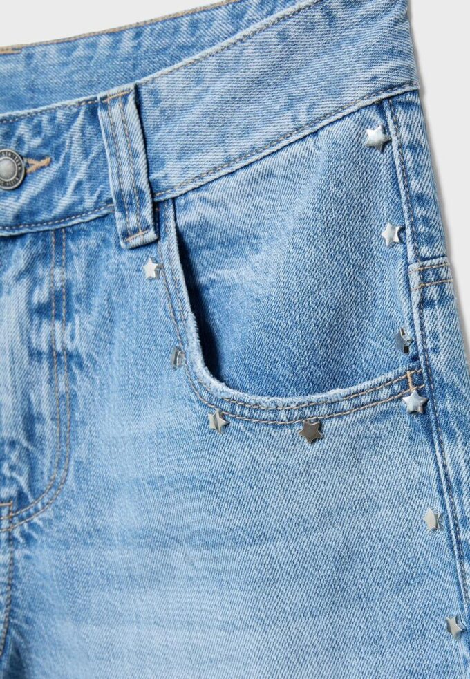 Jean super baggy avec étoiles sur les côtés