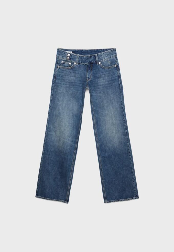 Jean taille basse à coupe droite et boucles de marteau Jean taille basse à coupe droite et boucles de marteau