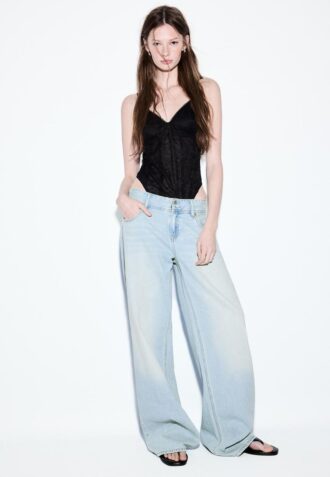 Jean taille basse à double bouton