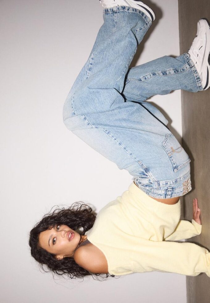 Jean taille basse à jambes larges Jean taille basse à jambes larges