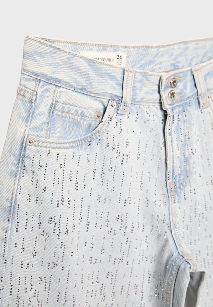 Jean taille basse à jambes Wide Leg avec strass