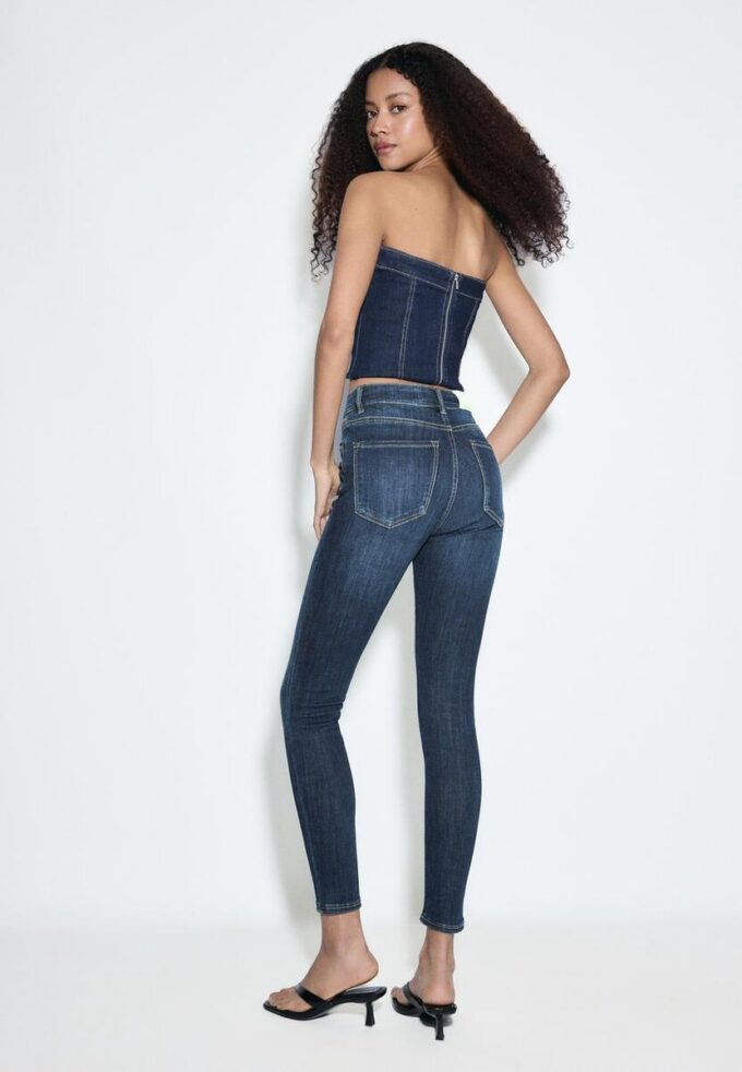 Jeans skinny taille normale D07