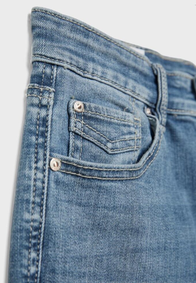 Jeans skinny taille normale D07