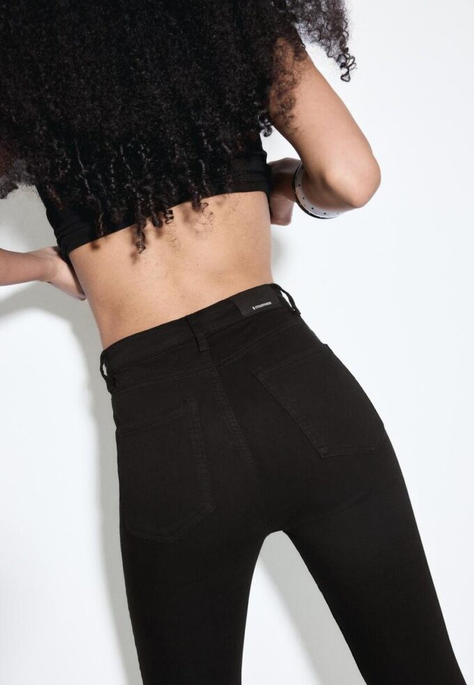 Jeans taille ultra-haute