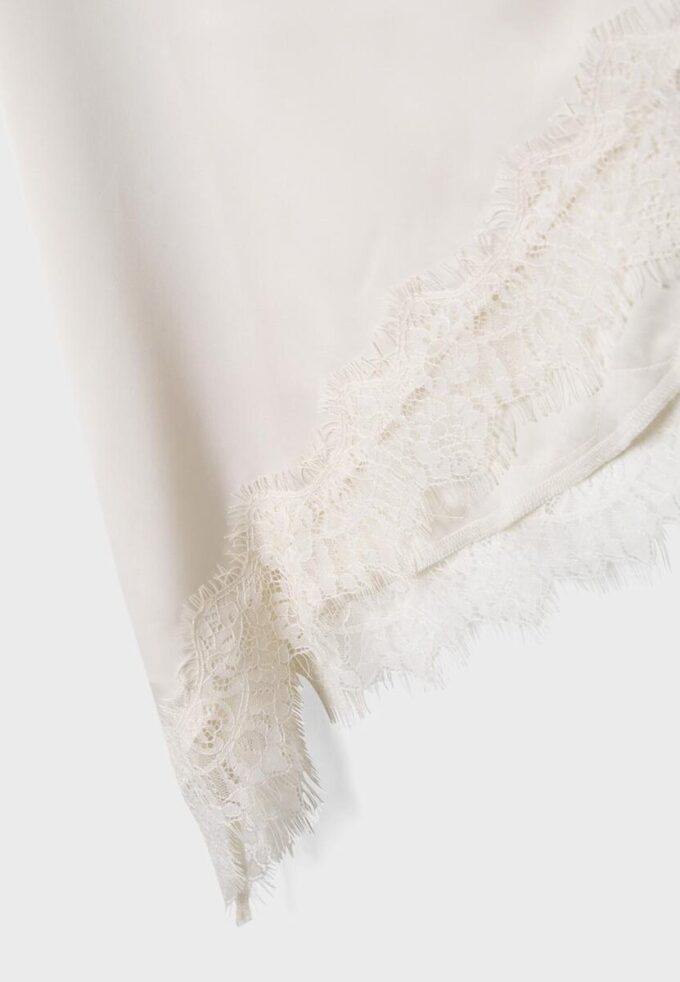 Jupe asymétrique en satin