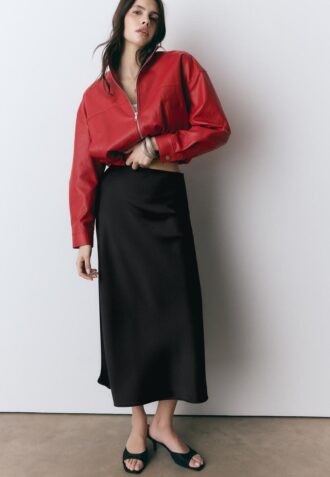 Jupe mi-longue en satin