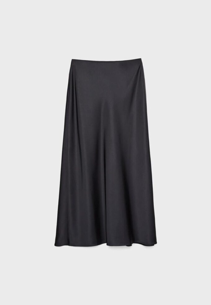 Jupe mi-longue en satin Jupe mi-longue en satin