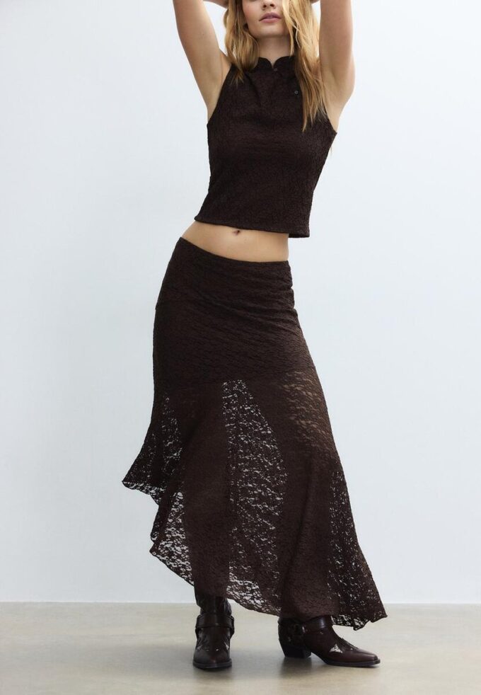 Jupe midi asymétrique en dentelle