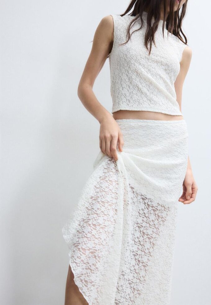 Jupe midi asymétrique en dentelle