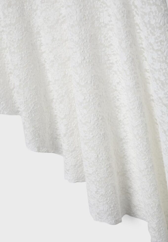 Jupe midi asymétrique en dentelle