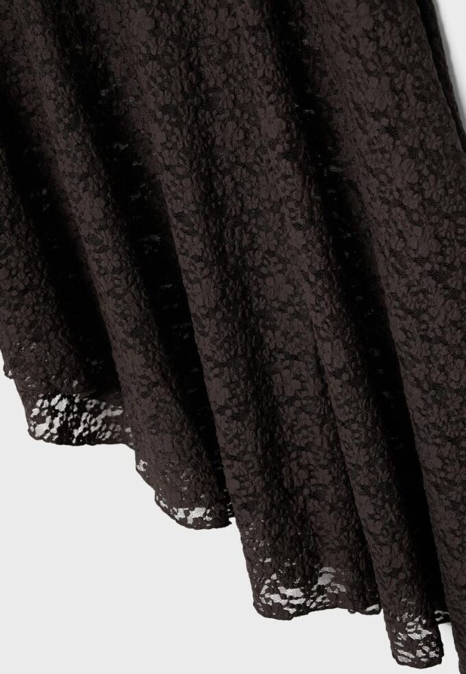 Jupe midi asymétrique en dentelle