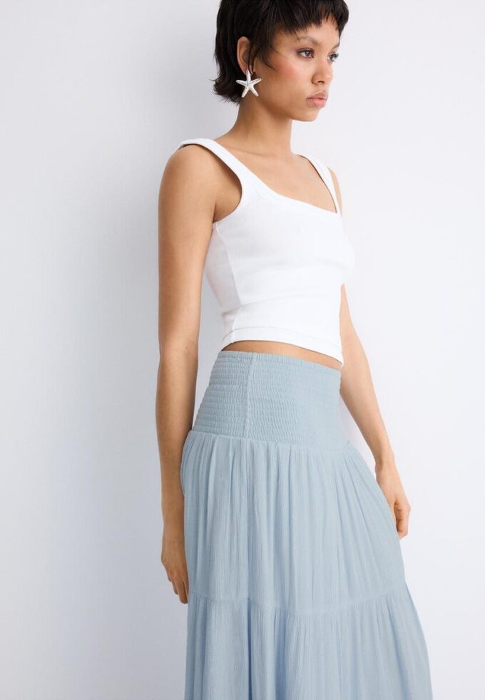 Jupe à panneaux avec fils métalliques Jupe à panneaux avec fils métalliques