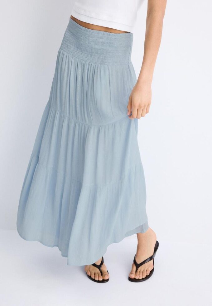 Jupe à panneaux avec fils métalliques Jupe à panneaux avec fils métalliques