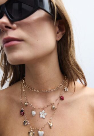 Lot de 3 colliers à breloques