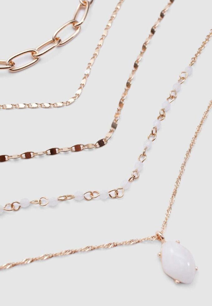 Lot de 5 colliers à breloques en pierre rose