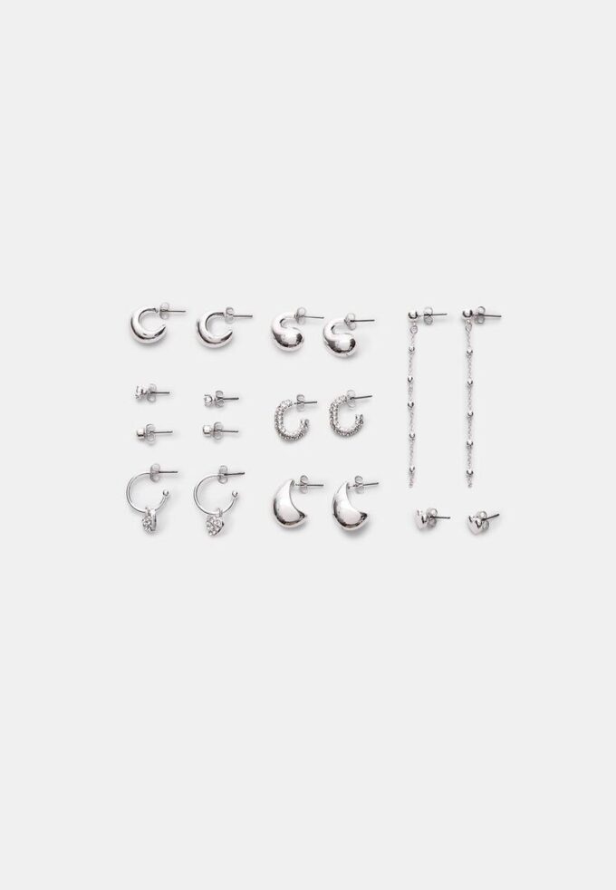 Lot de 9 boucles d&rsquo;oreilles cœurs et créoles