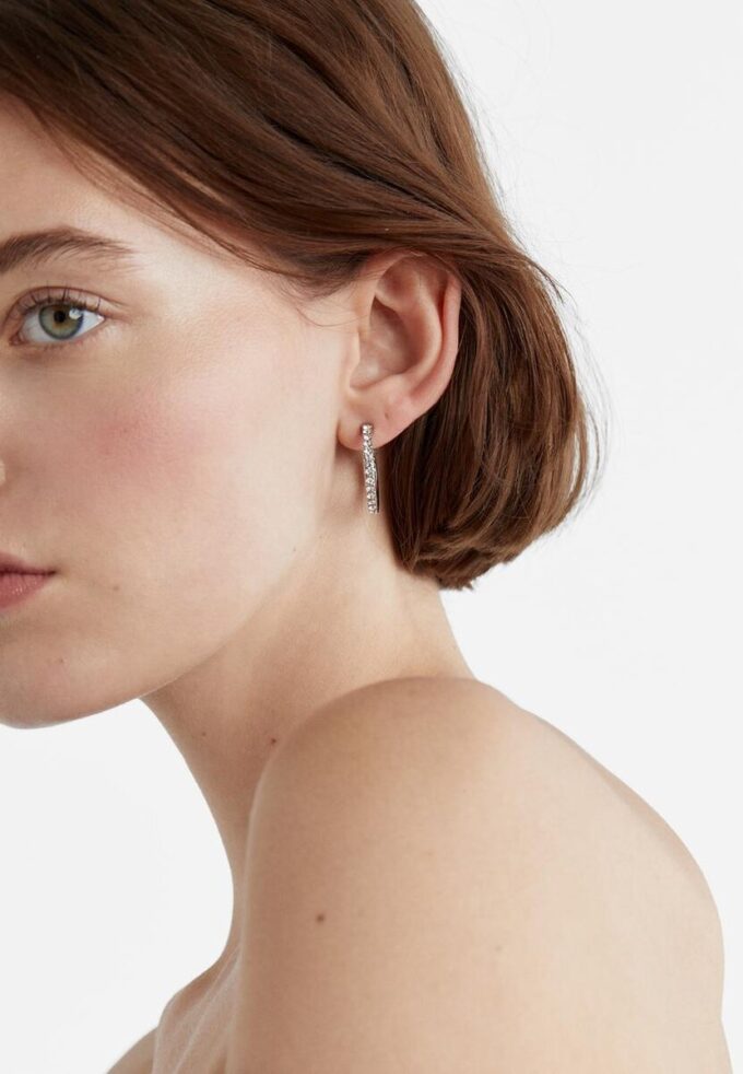 Lot de 9 boucles d&rsquo;oreilles créoles avec strass et perles