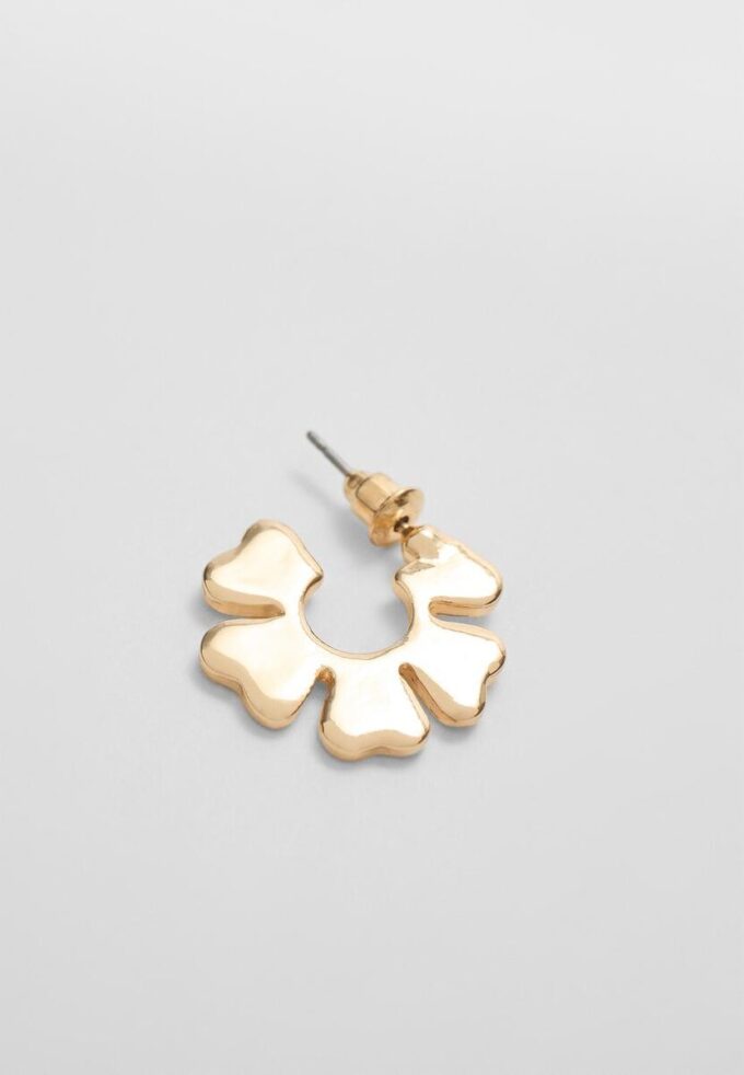 Lot de 9 boucles d&rsquo;oreilles en forme de fleur