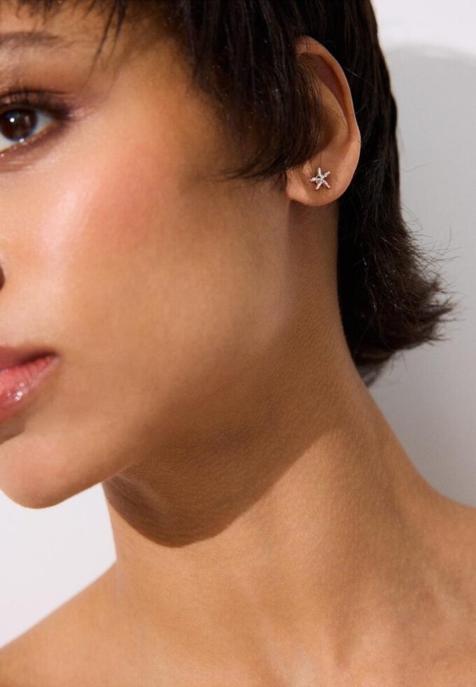 Lot de 9 boucles d&rsquo;oreilles étoiles de mer en strass