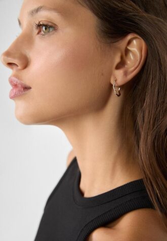 Lot de 9 paires de mini boucles d&rsquo;oreilles en forme de goutte