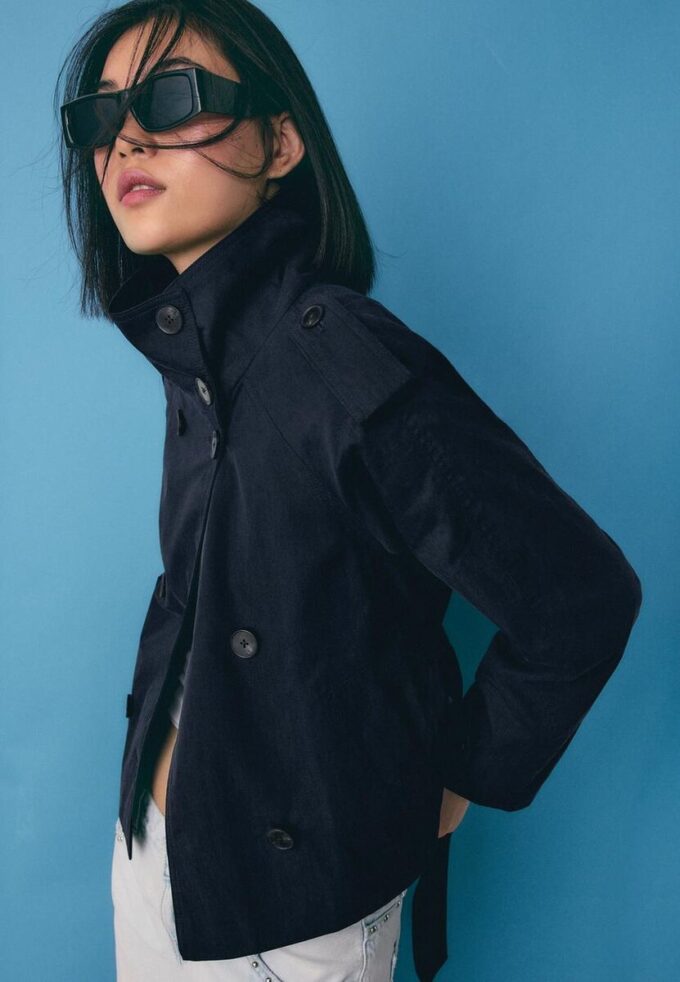 Manteau à col montant avec ceinture Manteau à col montant avec ceinture