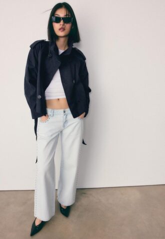 Manteau à col montant avec ceinture