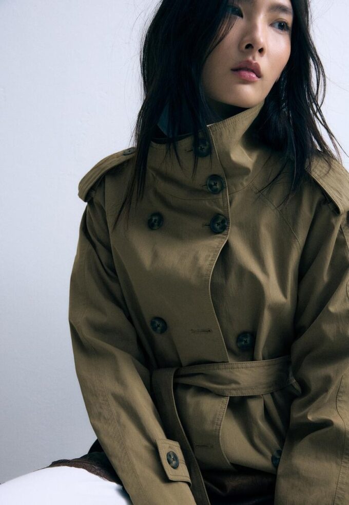 Manteau à col montant avec ceinture Manteau à col montant avec ceinture