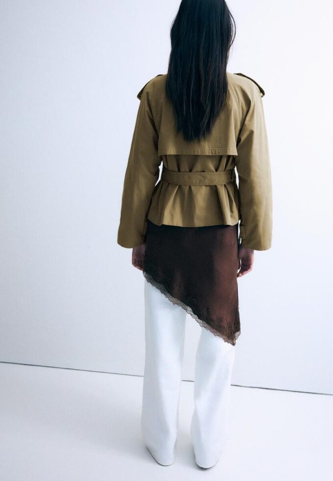 Manteau à col montant avec ceinture Manteau à col montant avec ceinture