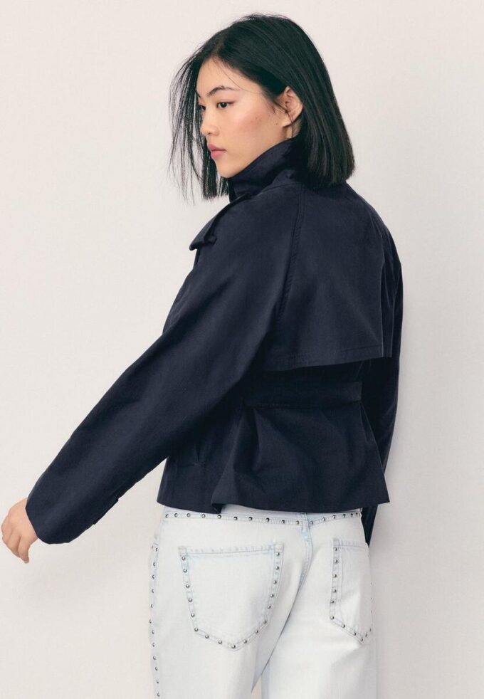 Manteau à col montant avec ceinture Manteau à col montant avec ceinture