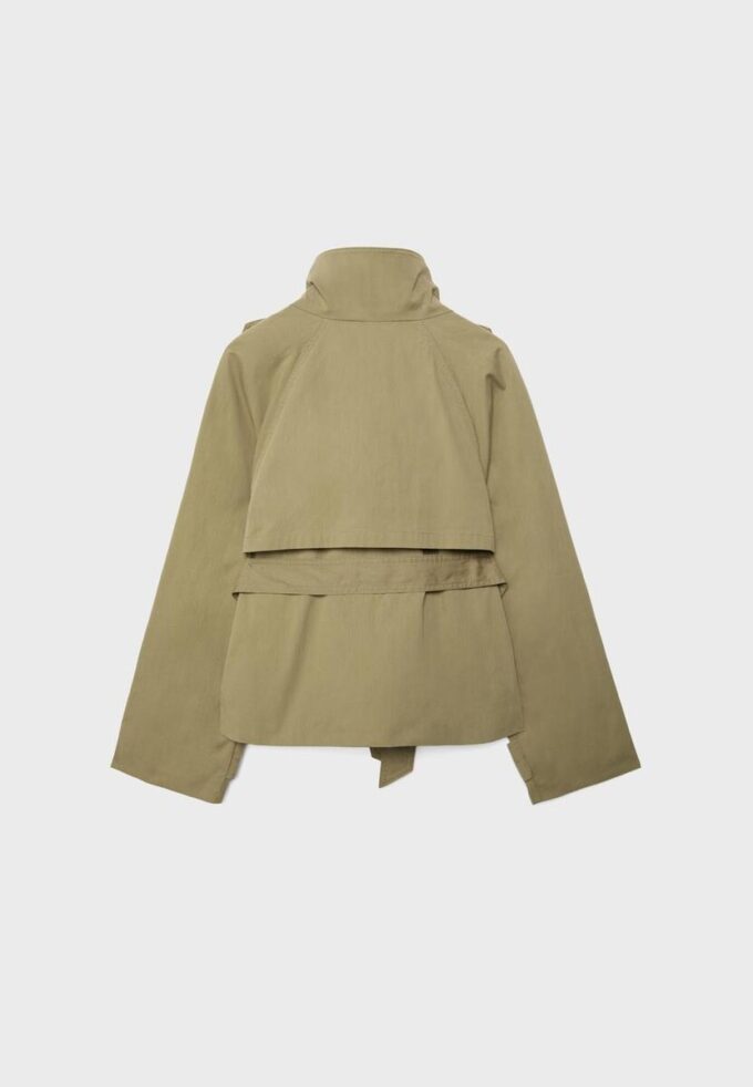 Manteau à col montant avec ceinture Manteau à col montant avec ceinture