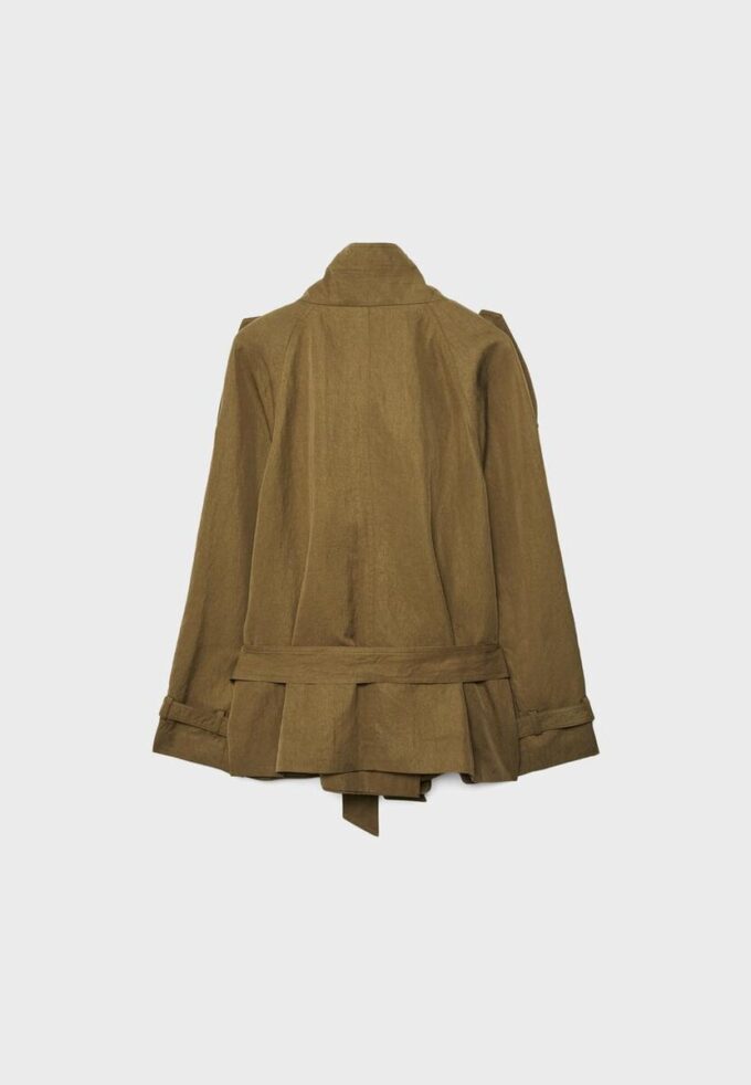 Manteau court à col montant Manteau court à col montant