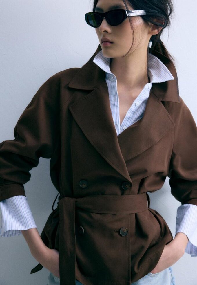 Manteau court fluide avec ceinture