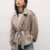 Manteau court fluide avec ceinture Manteau court fluide avec ceinture