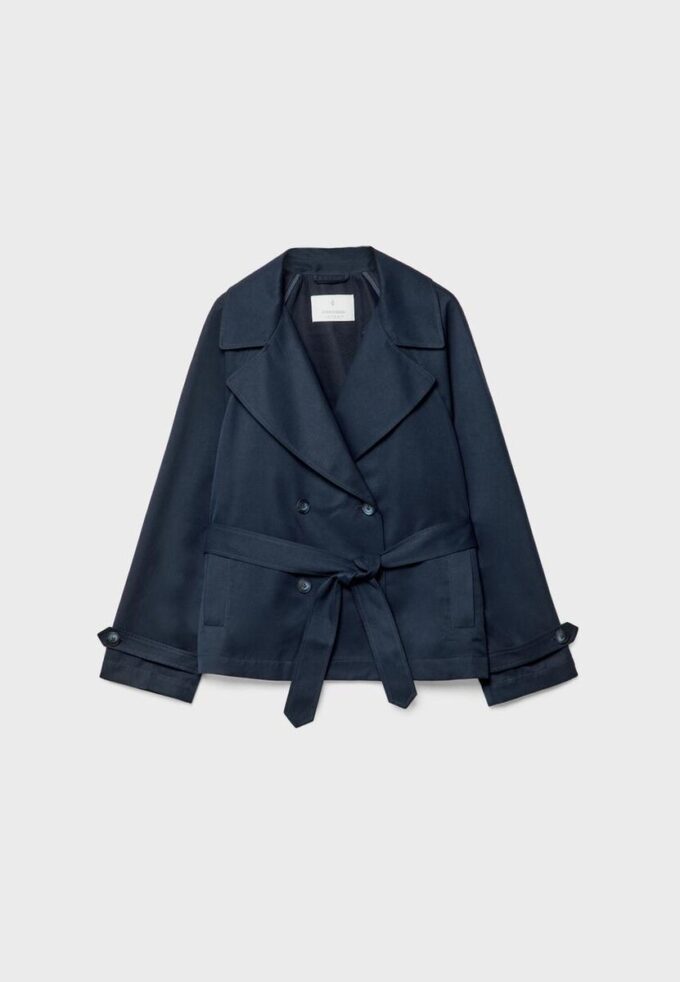 Manteau court fluide avec ceinture Manteau court fluide avec ceinture