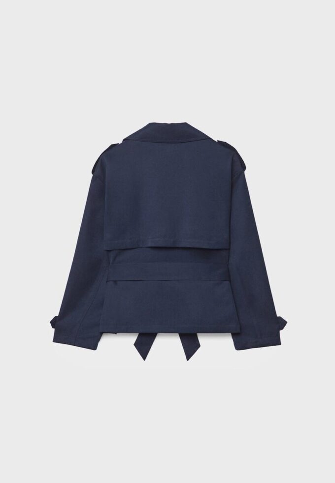 Manteau court fluide avec ceinture Manteau court fluide avec ceinture