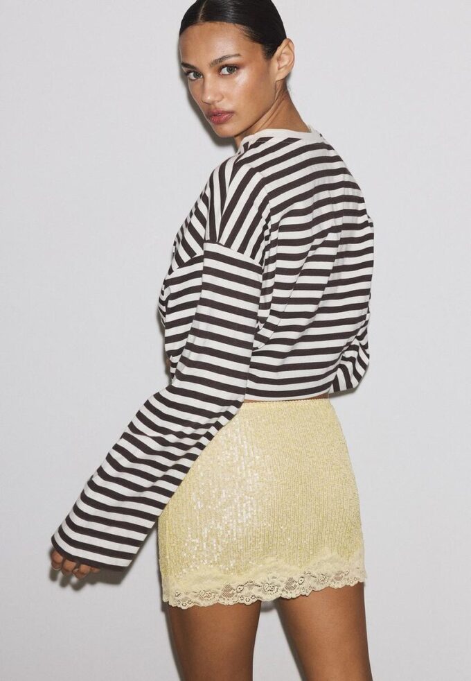 Mini-jupe à paillettes Mini-jupe à paillettes