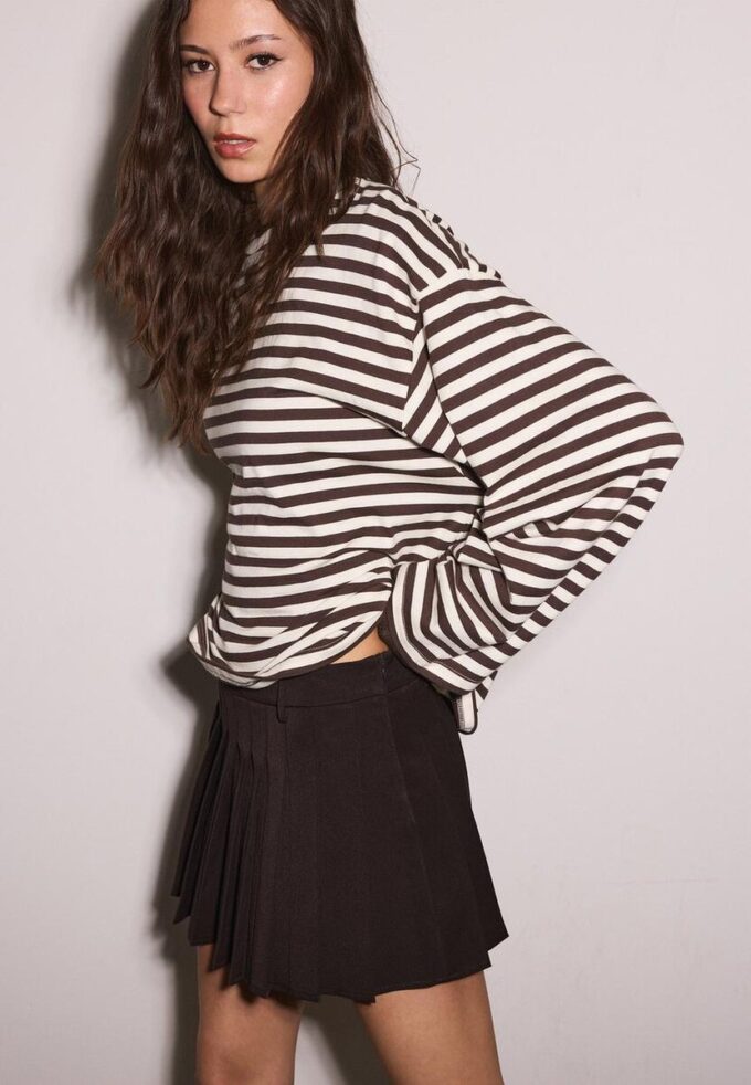 Mini-jupe à plis creux Mini-jupe à plis creux