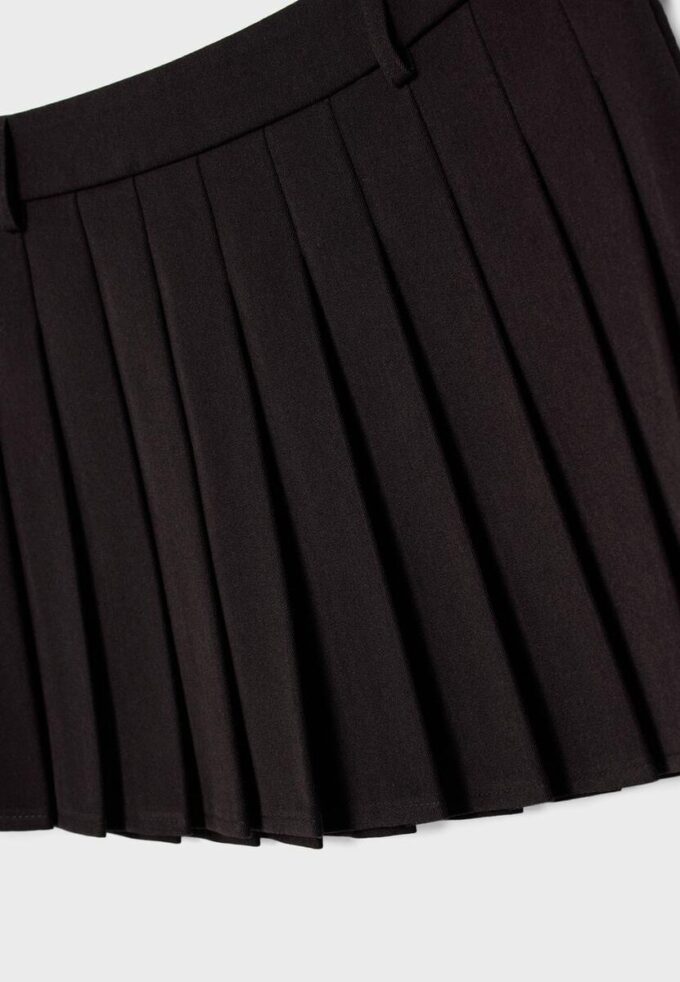 Mini-jupe à plis creux Mini-jupe à plis creux