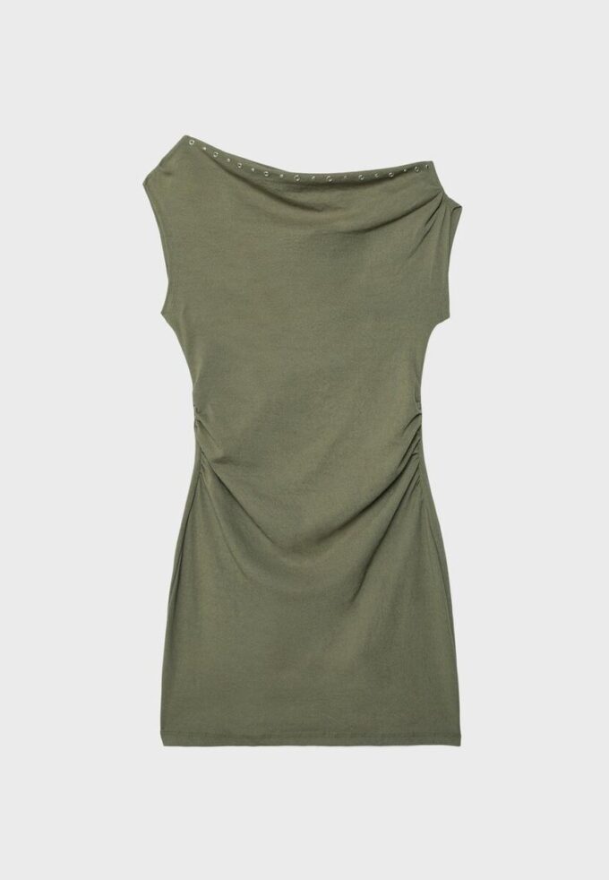 Mini-robe asymétrique à clous