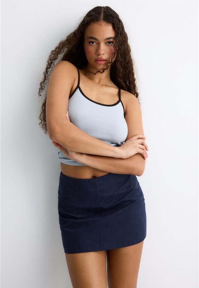 Mini-Skort en simili-suède Mini-Skort en simili-suède